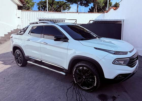 FIAT TORO 1.3 TURBO 270 FLEX VOLCANO AT6 FIAT TORO 1.3 TURBO 270 FLEX VOLCANO AT6